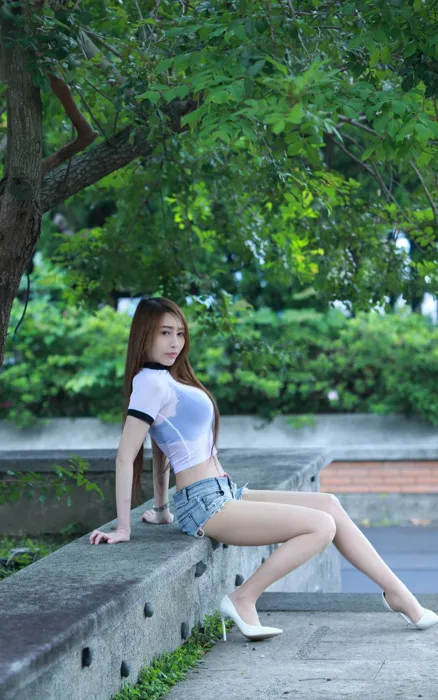 [Mzsock] NO.081 Tingting denim shorts, high heels and beautiful legs, outdoor shot street photography#[79P]-71